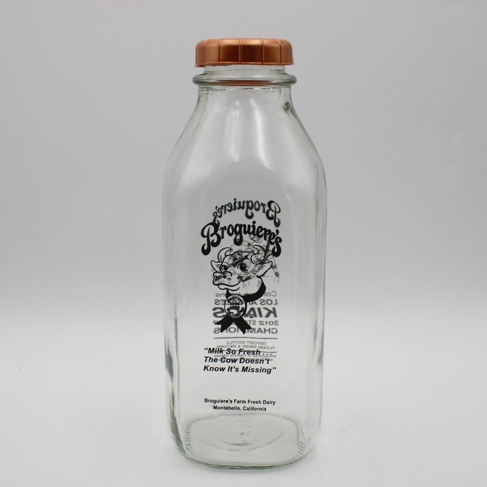 Broguiere's Dairy 2012 Stanley Cup LA Kings Montebello Glass Milk Bottle